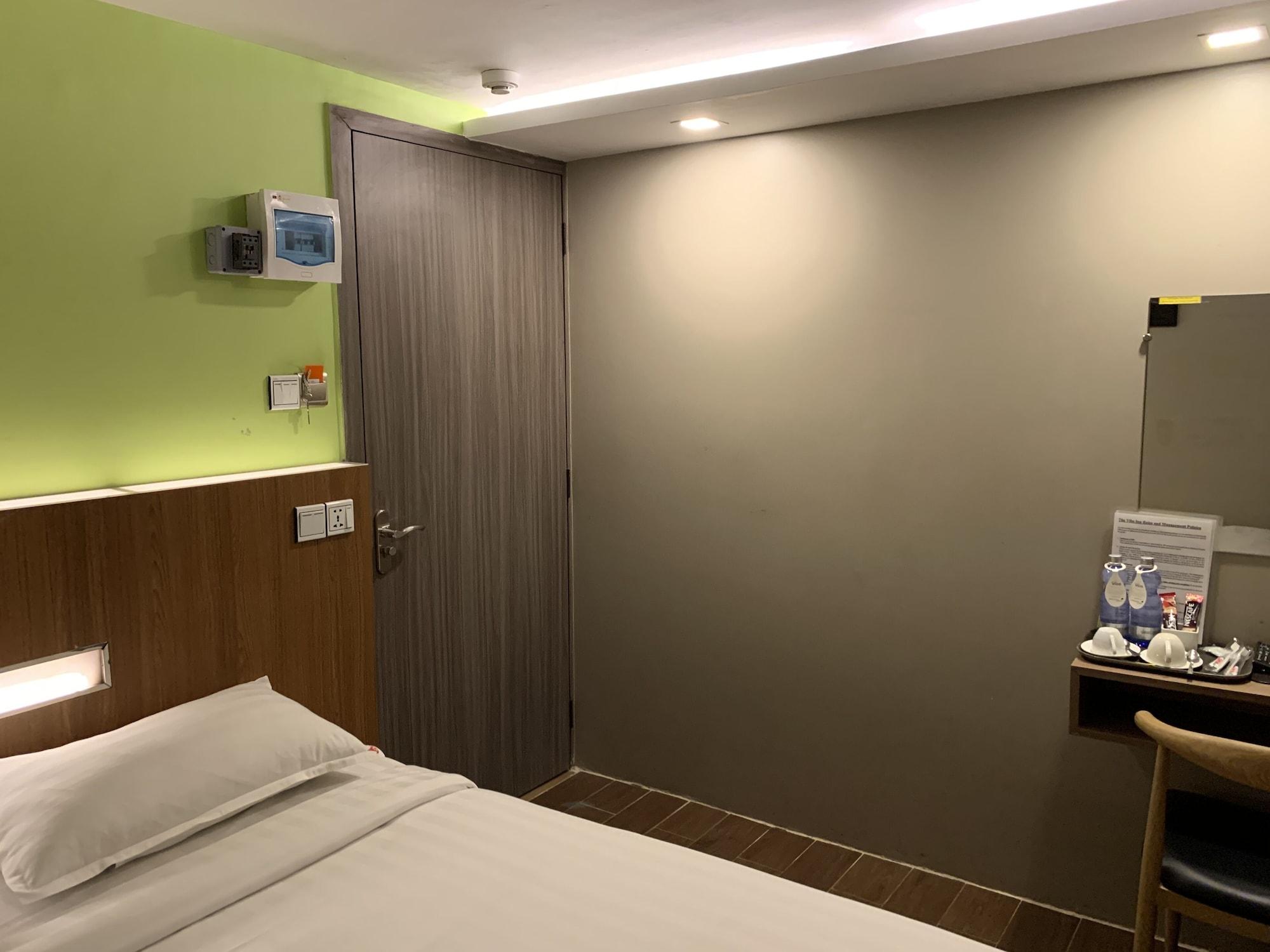 The Vibe Inn Янгон Экстерьер фото