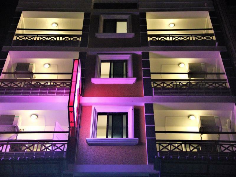 The Vibe Inn Янгон Экстерьер фото
